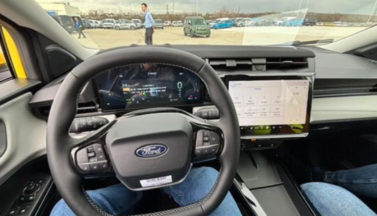 Prima mașină electrică fabricată în România ajunge la clienți în această primăvară » Cum arată modelul produs la Craiova