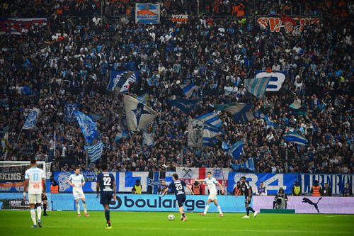 Suporterii lui Marseille, furioși din cauza noii sigle / foto: Imago Images