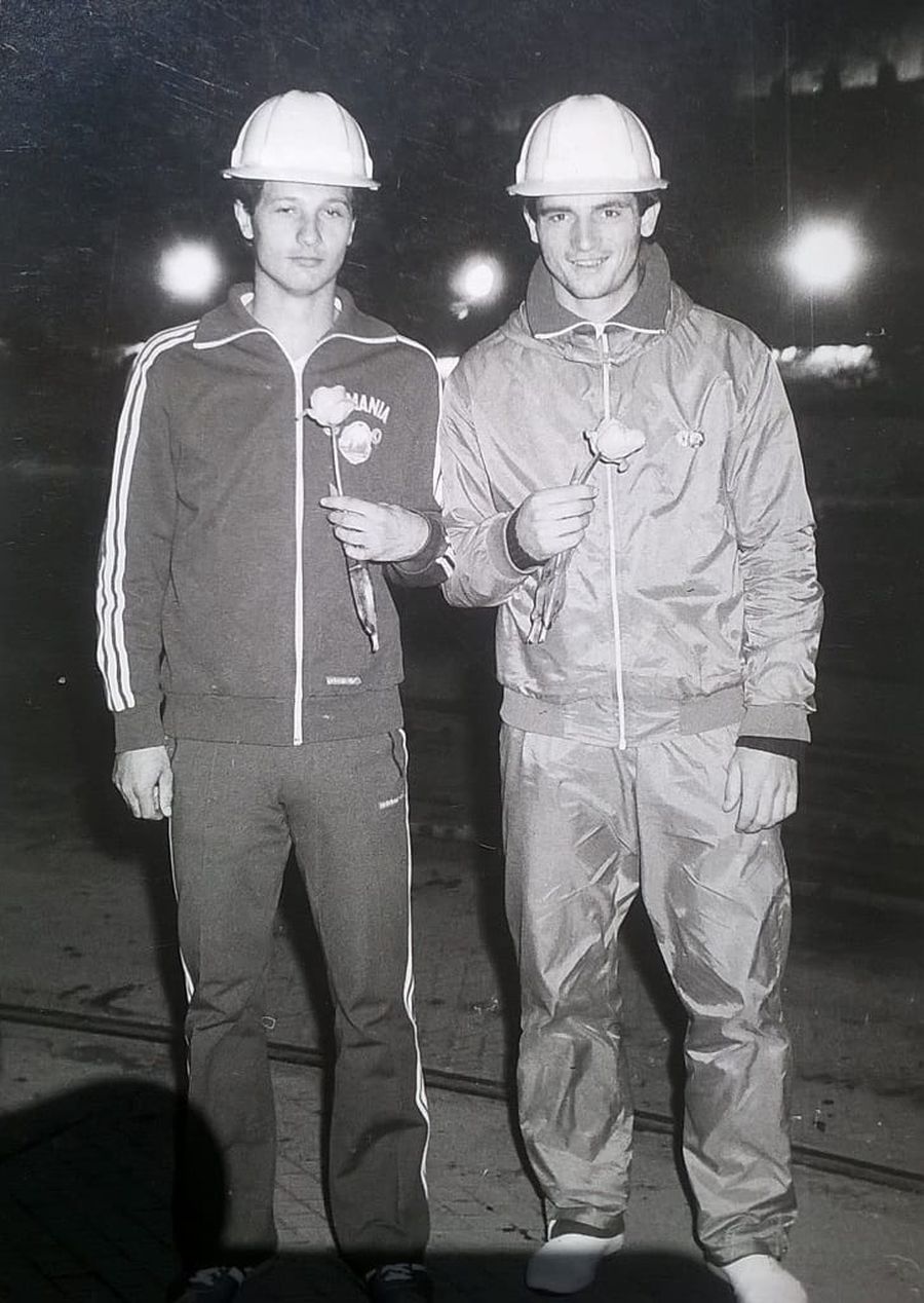 Mișa Klein alături de bunul său prieten, Mircea Rednic În numele lui Michael Klein! Scrisoarea fiicei lui Mișa: „Mentorul unuia dintre copiii lui Lucescu”. Amintiri de suflet