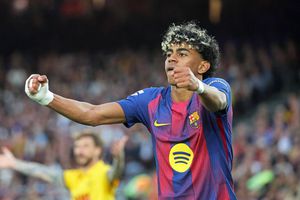 Lamine Yamal a scris istorie în derby-ul cu Espanyol » Decarul Barcelonei este mai precoce și decât Raul!