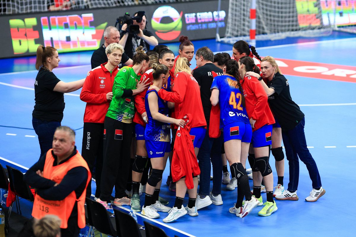Polonia - România, în EHF Euro Cup // foto: Imago