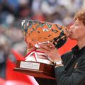 Jannik Sinner cu trofeul de la Monte Carlo 2026 Foto: Guliver/GettyImages