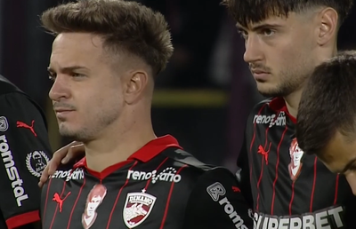 Omagiu în Gruia pentru Mircea Lucescu: Dinamo și-a modificat tricourile de joc