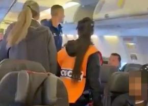 Un fotbalist a strigat în avion: „Bombă, sărim în aer!” » Reacția pasagerilor și cum s-a terminat totul