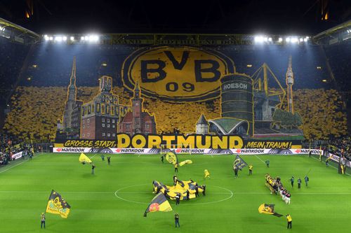 Fanii Borussiei Dortmund sunt printre cei mai spectaculosi din Europa