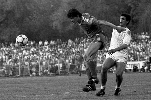 Un duel formidabil într-un derby Steaua - Dinamo al anilor 80: Belodedici versus Cămătaru