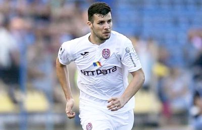 EXCLUSIV Dan Petrescu nu-l mai suportă pe Țucudean! Fierbe vestiarul de la CFR Cluj