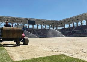 Imagini noi de la Stadionul Rapid! A început montarea gazonului pe arena din Giulești