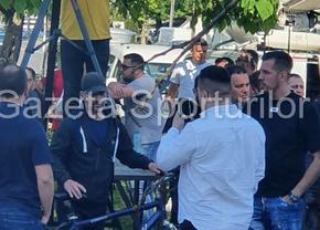Daniel Oprița a fost printre susținătorii lui Piedone în fața Penitenciarului Rahova: „Care e problema?”