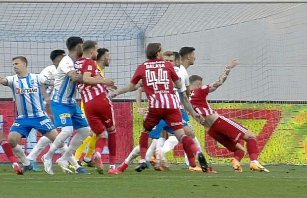 Penalty nedat în prima repriză din CSU Craiova - Sepsi » Mihai Stoica, ironie la adresa lui Feșnic