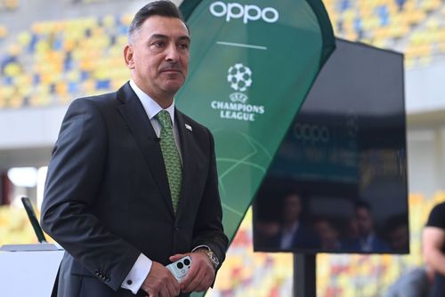 13 echipe a antrenat Ilie Dumitrescu: Oțelul Galați, FC Brașov, Alki Larnaca, România U21, FCM Băcău, Apollon Limassol, AEK Atena, AO Egaleo, Akratitos, GS Kallithea, PAOK, Panthrakikos și FCSB