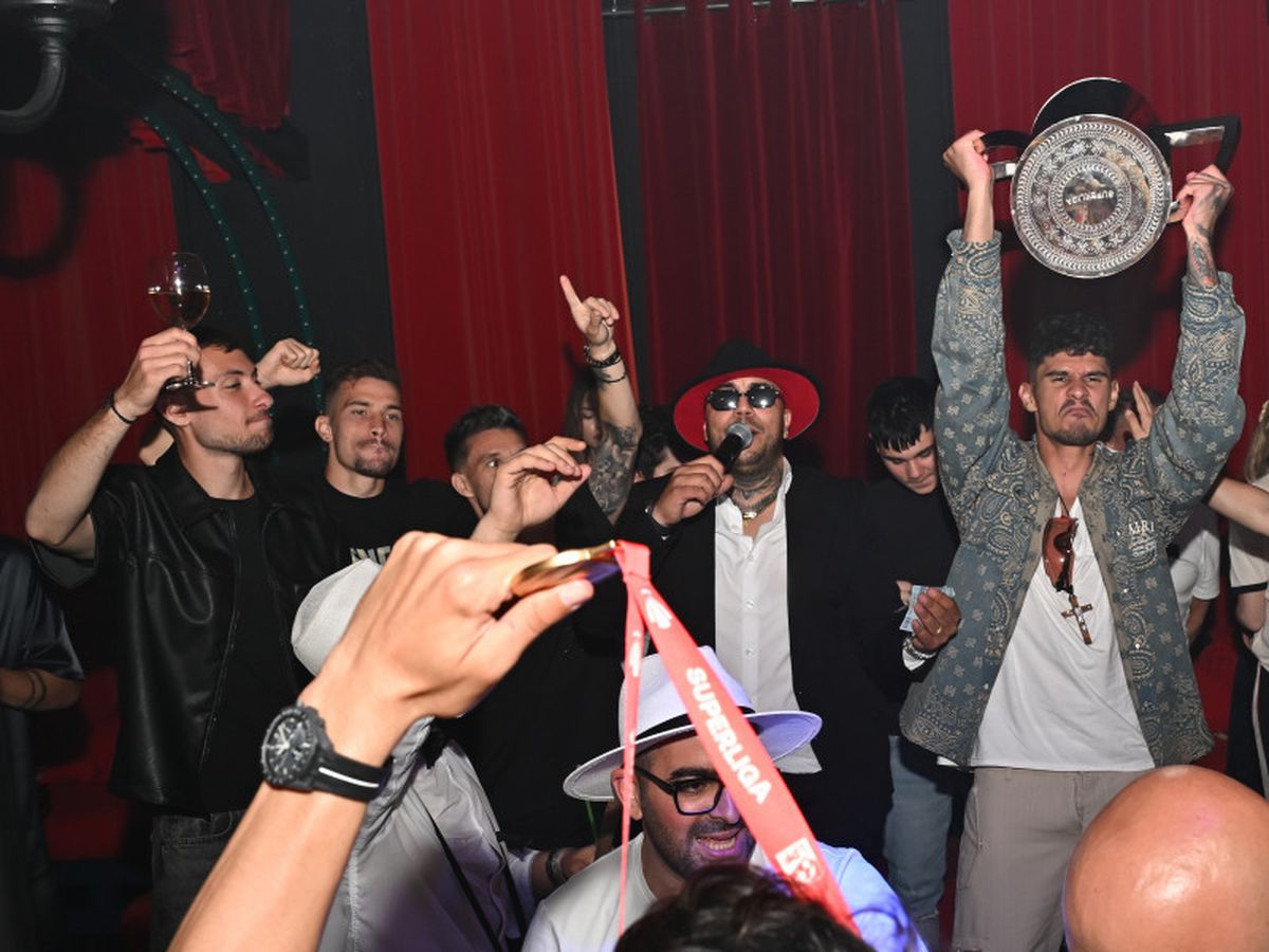 FCSB, imagini de la petrecerea de titlu. Foto: Răzvan Păsărică