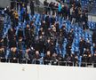 FCU Craiova - Hermannstadt. Scaune aruncate pe teren, meci întrerupt/ foto: Ionuț Iordache (GSP)
