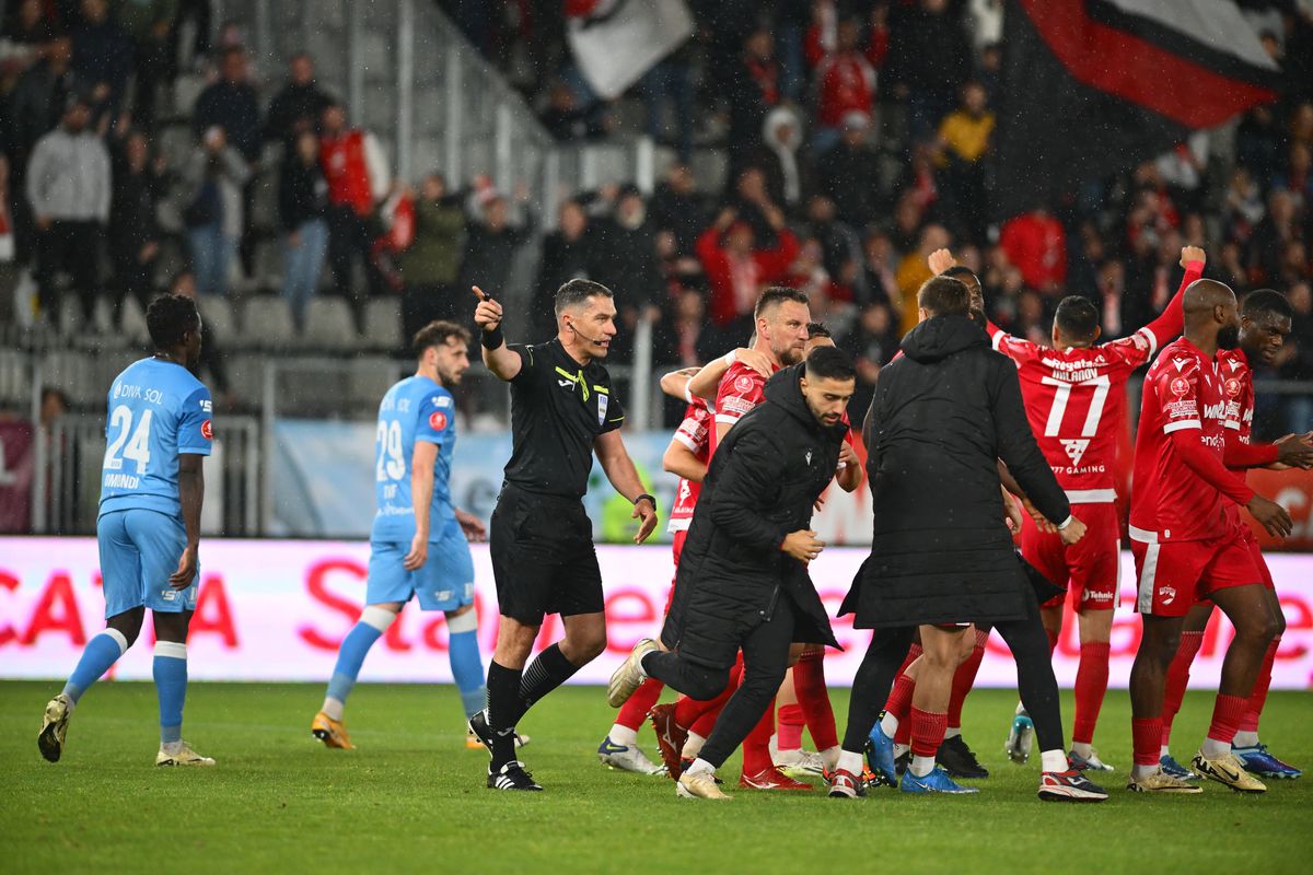 Rednic, conferință curioasă: „Eu am făcut ceva pentru Dinamo. S-a văzut și azi!” + îl atacă pe dușmanul din tabăra „câinilor”: „Salariu de nesimțit”