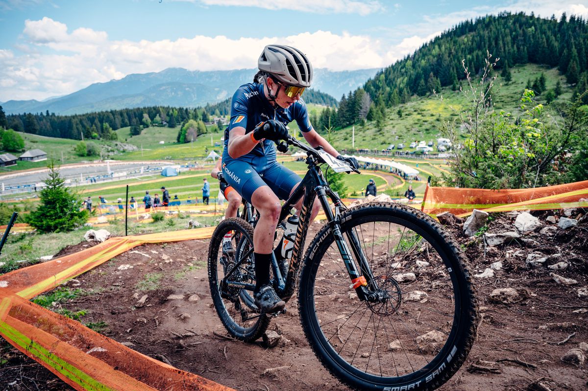 O junioare din Slovenia face senzație la Campionatele Europene de Mountain Bike