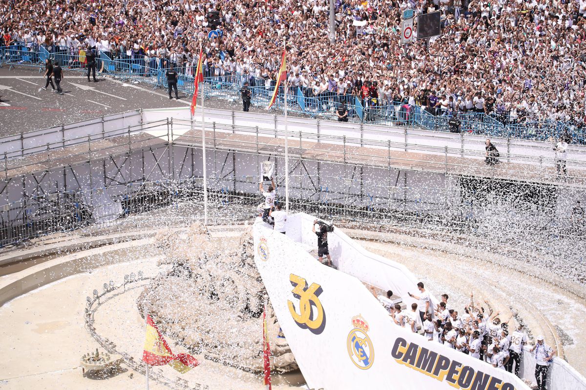 Carlo Ancelotti a făcut show la fiesta lui Real de pe străzile Madridului. Ce vis și-a îndeplinit antrenorul italian!