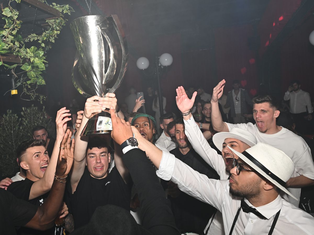 FCSB, imagini de la petrecerea de titlu. Foto: Răzvan Păsărică