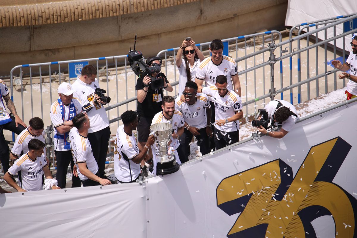 Carlo Ancelotti a făcut show la fiesta lui Real de pe străzile Madridului. Ce vis și-a îndeplinit antrenorul italian!