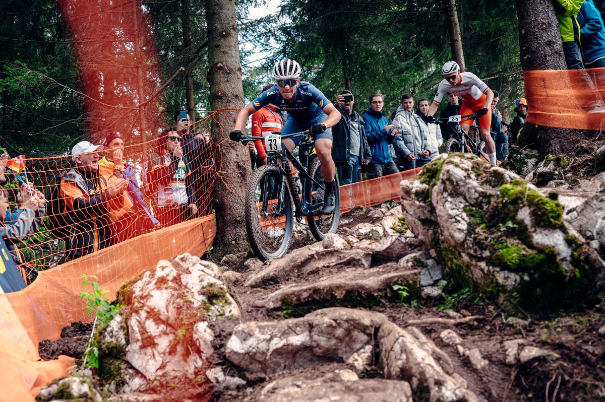 O junioare din Slovenia face senzație la Campionatele Europene de Mountain Bike