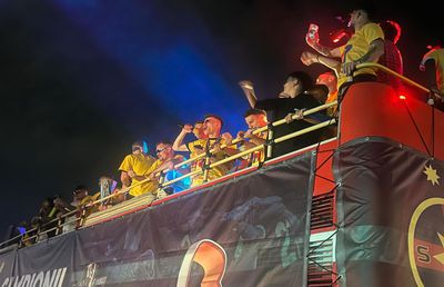 I-au ironizat pe rapidiști și la paradă: „Căpriorilor, haideți la Ateneu!”