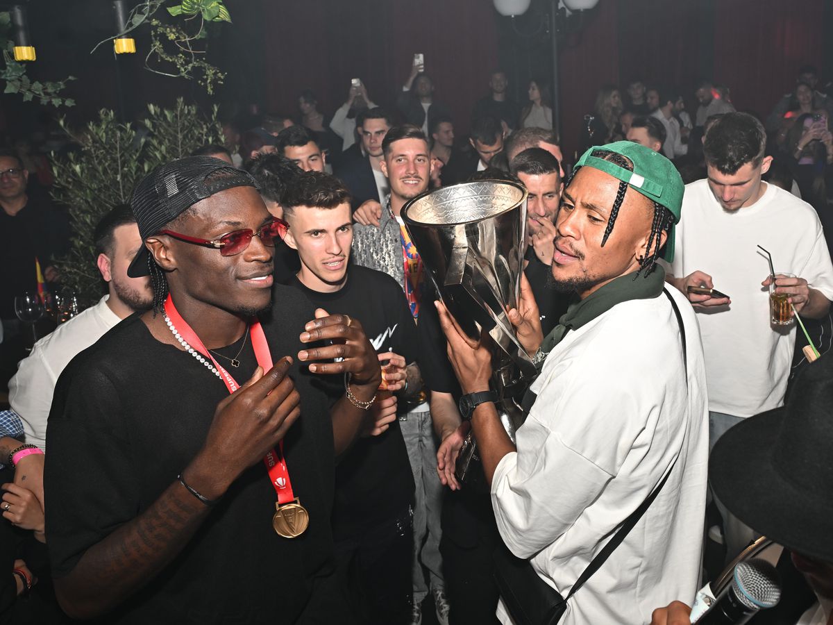 FCSB, imagini de la petrecerea de titlu. Foto: Răzvan Păsărică