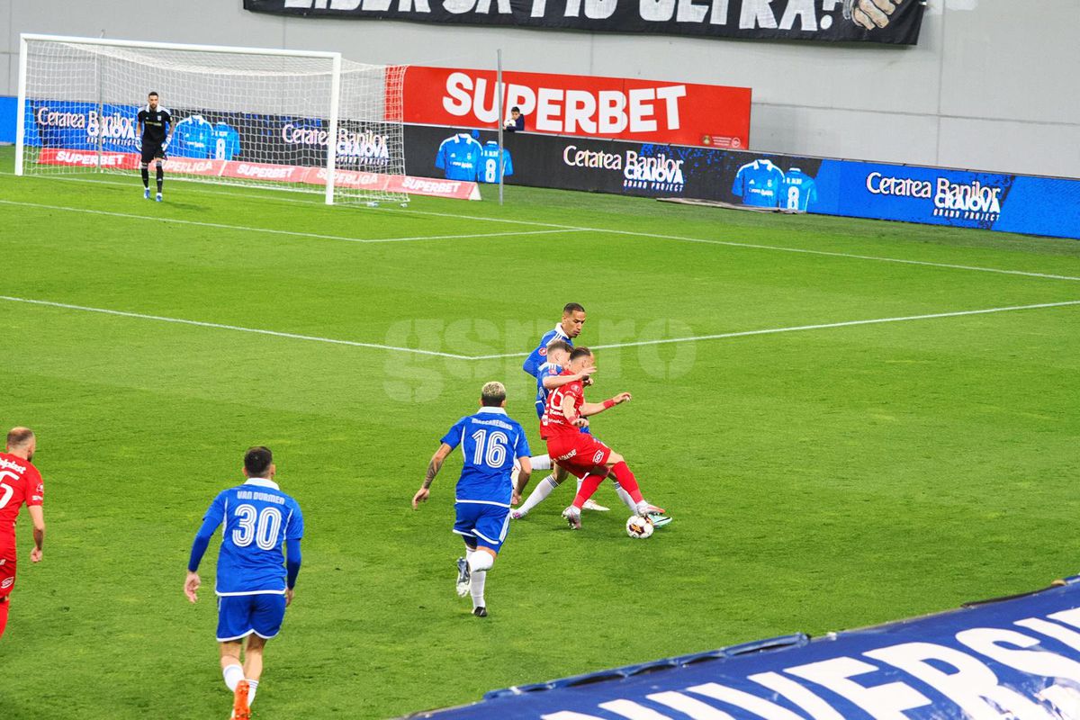 Fotbalistul lui Adrian Mititelu s-a transferat în Superliga: „Îi urăm bun venit în legendarul tricou roș-alb!”