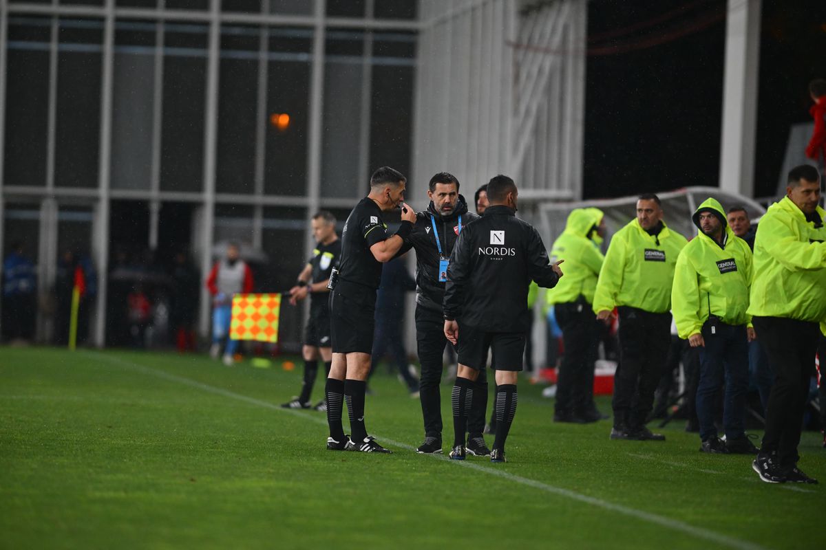 Dinamo și Botoșani joacă meciurile decisive pentru salvare în deplasare