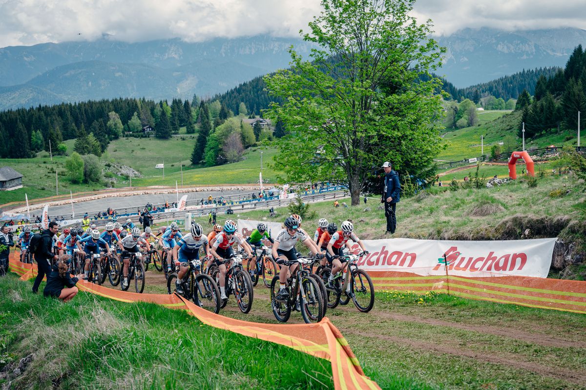 O junioare din Slovenia face senzație la Campionatele Europene de Mountain Bike