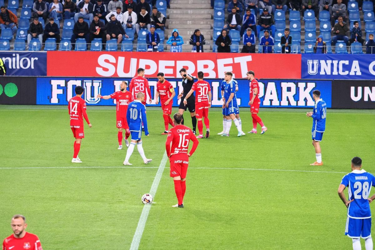 FCU Craiova - Hermannstadt, meci oprit și reluat după 37 de secunde de la start!