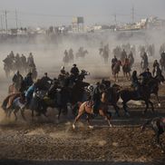 Buzkashi, cel mai popular sport din Afganistan / foto: Imago