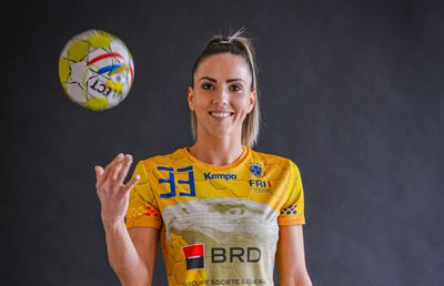 Imediat după bronzul din Cupa României, și-a anunțat retragerea din handbal