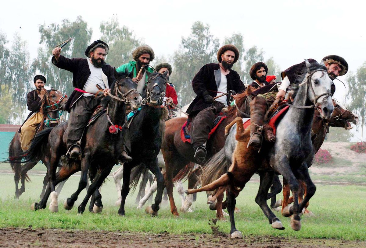 Aruncat cu leșul de capră, da! Șah, nu! Motivul incredibil pentru care talibanii au interzis „sportul minții”