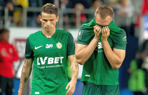 Dezastru! Vicecampioana din Europa pentru care joacă un român a retrogradat după 17 ani