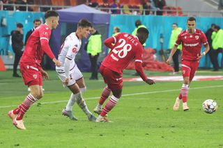 „Nu m-am antrenat 5 zile” » A jucat accidentat în Dinamo - Rapid: „Mi-au spus să mă operez”