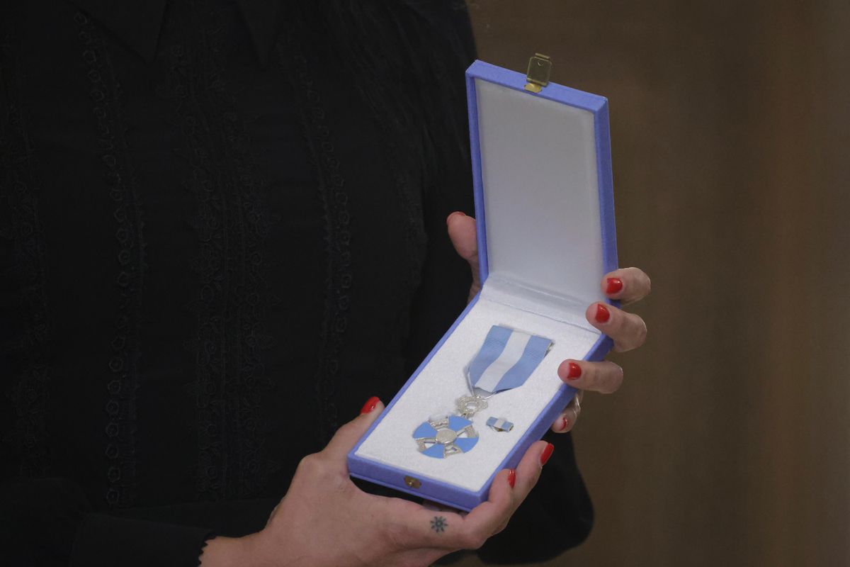 Cristina Neagu, decorată cu Ordinul Naţional „Serviciul Credincios” în grad de Cavaler