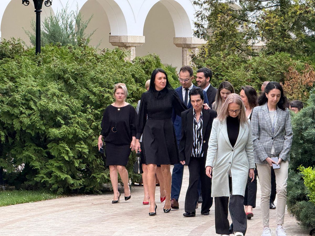 Cristina Neagu, decorată de Ilie Bolojan la Palatul Cotroceni