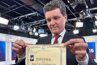 Nicușor Dan și-a arătat diploma de BAC și notele, după fake news-ul distribuit și de Marcel Pușcaș