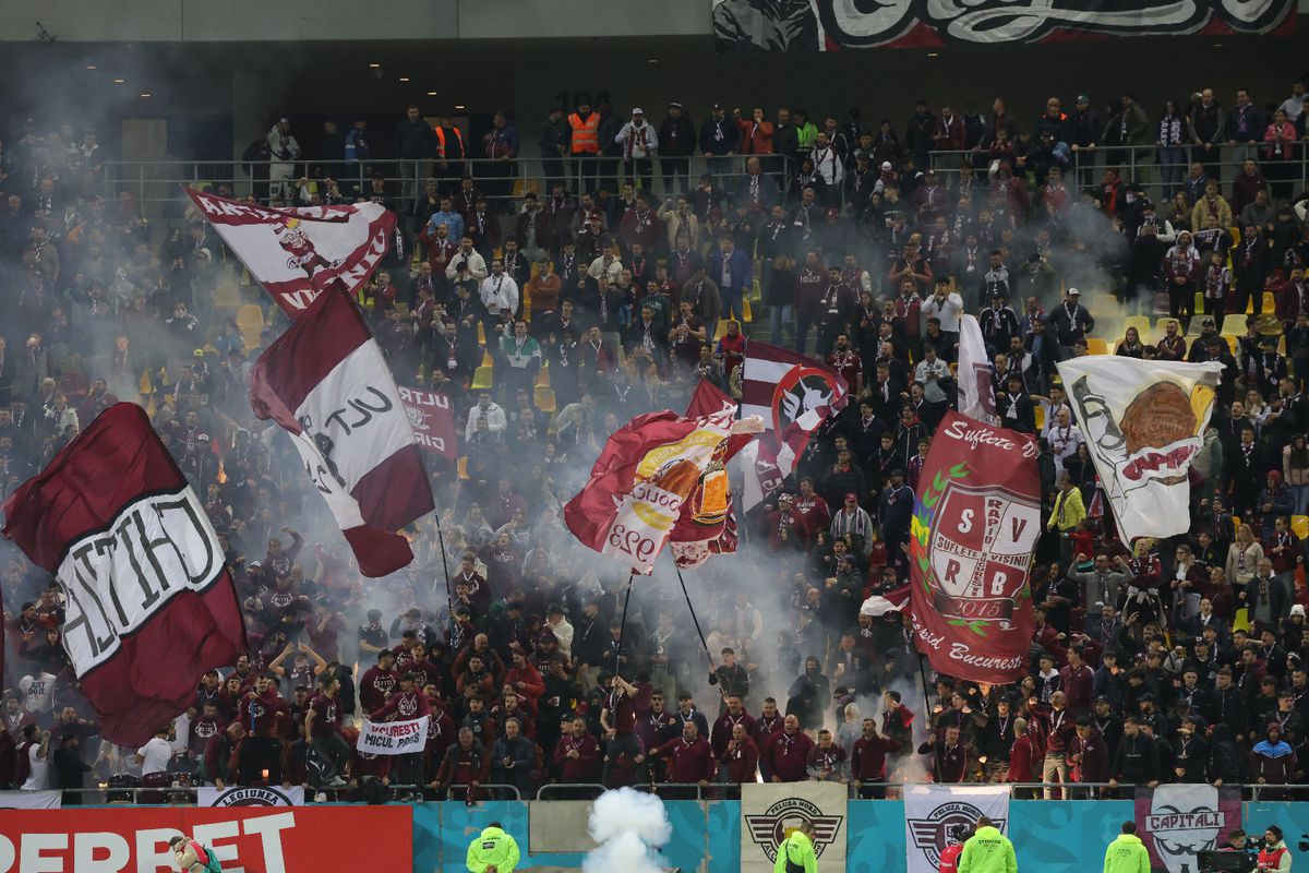 Mesajele galeriilor la Dinamo - Rapid