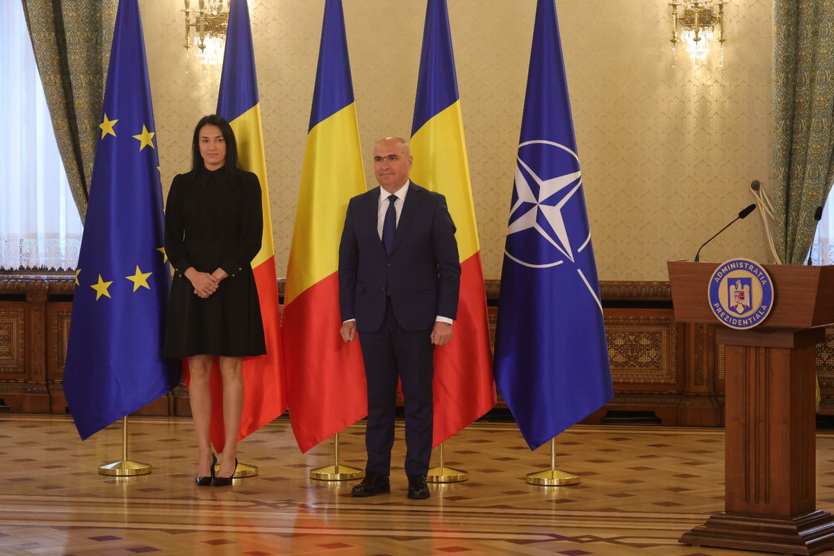 Cristina Neagu, decorată de Ilie Bolojan la Palatul Cotroceni