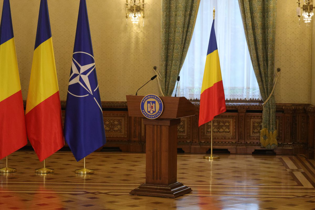 Cristina Neagu, decorată de Ilie Bolojan la Palatul Cotroceni