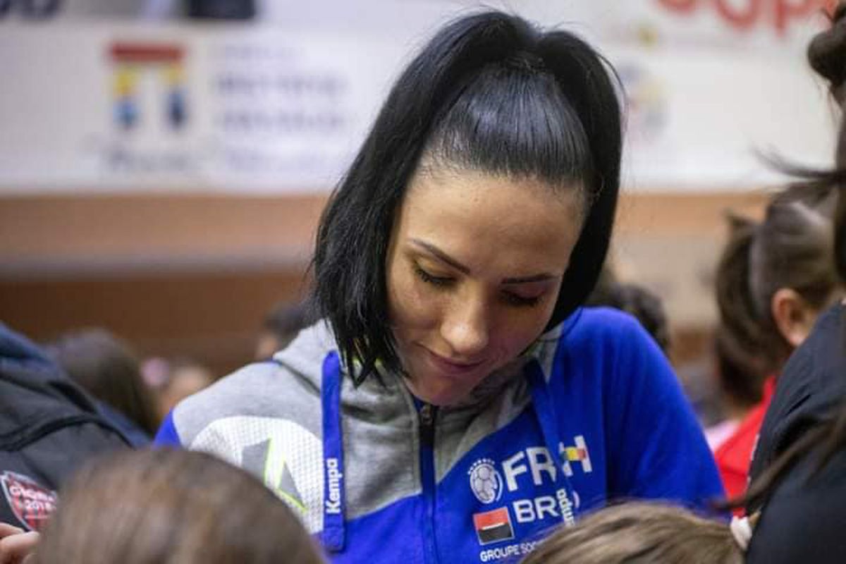 Nicoleta Balog se retrage din handbal