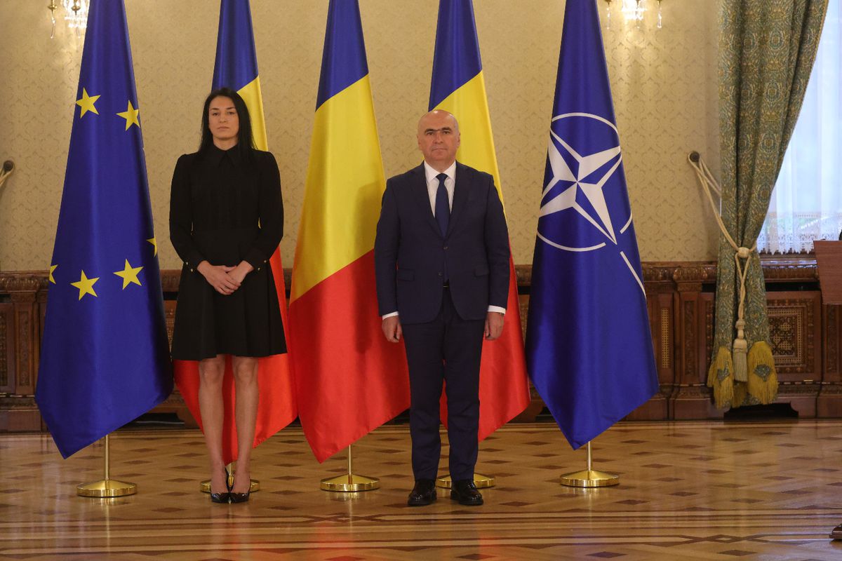 Cristina Neagu, decorată de Ilie Bolojan la Palatul Cotroceni