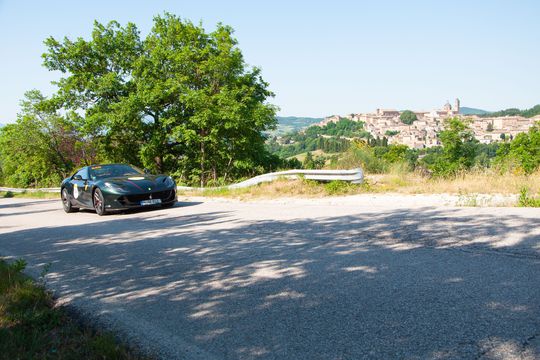 Cum arată Ferrari Superfast 812, noua mașină din colecția atacantului de la Manchester City / foto: Imago