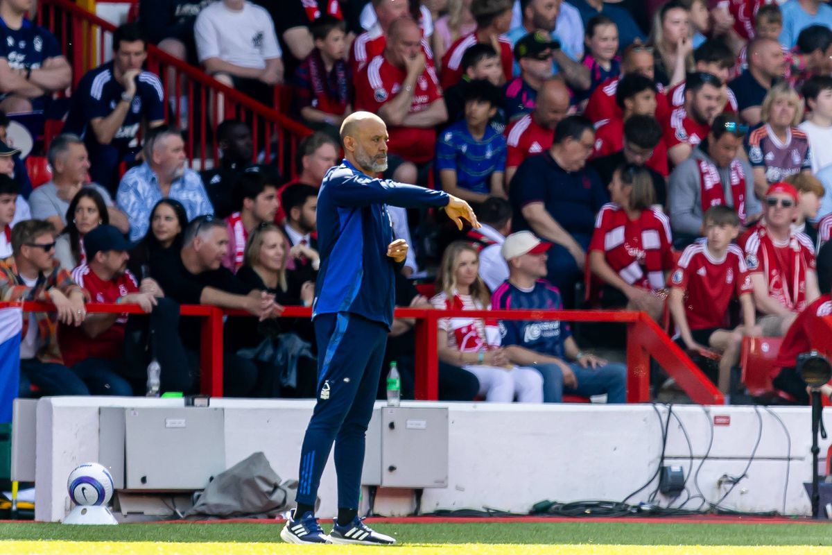 Nottingham Forest - Leicester // Evangelis Marinakis a coborât pe teren să îl mustreze pe Nuno Espirito Santo
