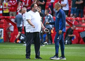 Incalificabil! Patronul Evangelos Marinakis a dat buzna pe teren și a înfruntat antrenorul revelației din Premier League