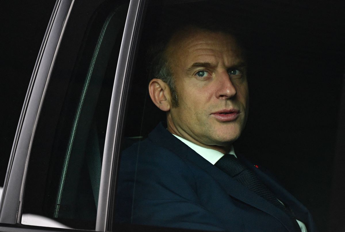 Cum arată mașina de care se va folosi Emmanuel Macron