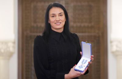 Cristina Neagu, decorată de președintele interimar Ilie Bolojan la Palatul Cotroceni: „O zi memorabilă, o recunoaștere a muncii mele și a valorilor în care cred”