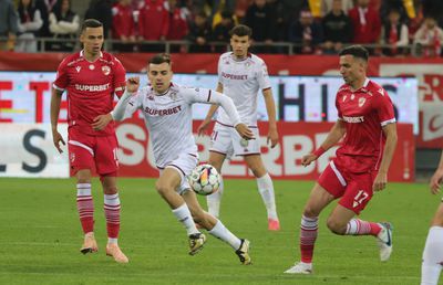 Dinamo - Rapid, derby nedecis în play-off-ul Superligii » „Câinii” au dominat, iar giuleștenii se depărtează de Europa