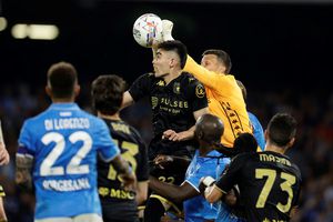 Încă o șansă pentru portarul giuleștenilor! Ce are de gând Dan Șucu cu Benjamin Siegrist