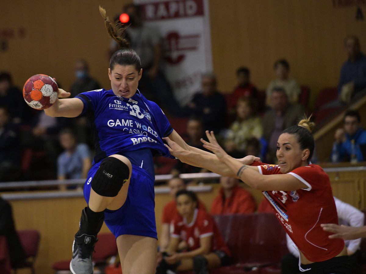 Nicoleta Balog se retrage din handbal